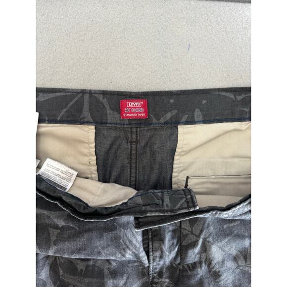 Levi's XX Chino Taper Fit Men's Shorts Gray Floral Print size 36 - Picture 5 of 7